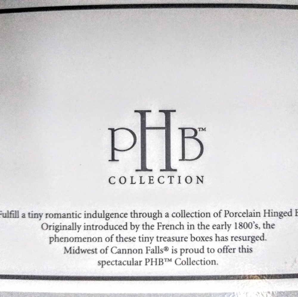 Porcelain Hinge Box. - Picture 2 of 4